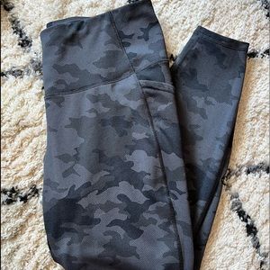 Camo leggings